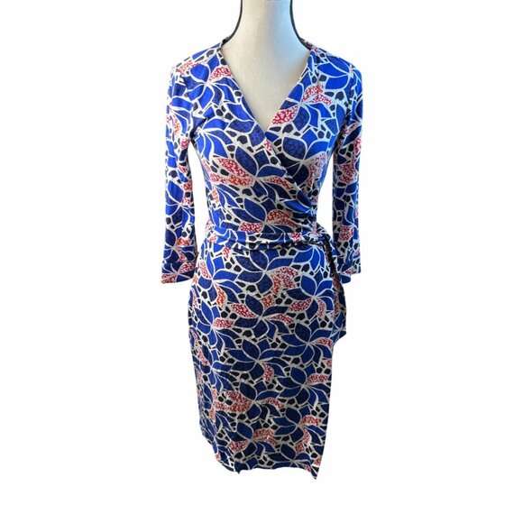 Diane Von Furstenberg Wrap Dress 4 Blue Red White Floral 3/4 Sleeve Viscose - Picture 5 of 12